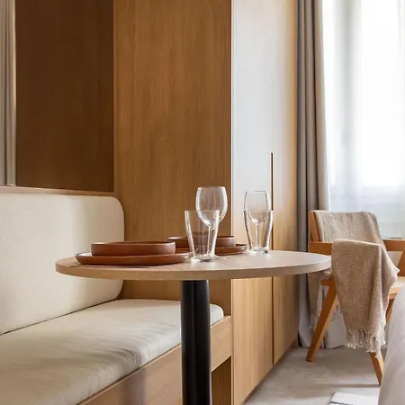 Apartment Avec Jacuzzi & Cinema-gare Mont Parnasse *